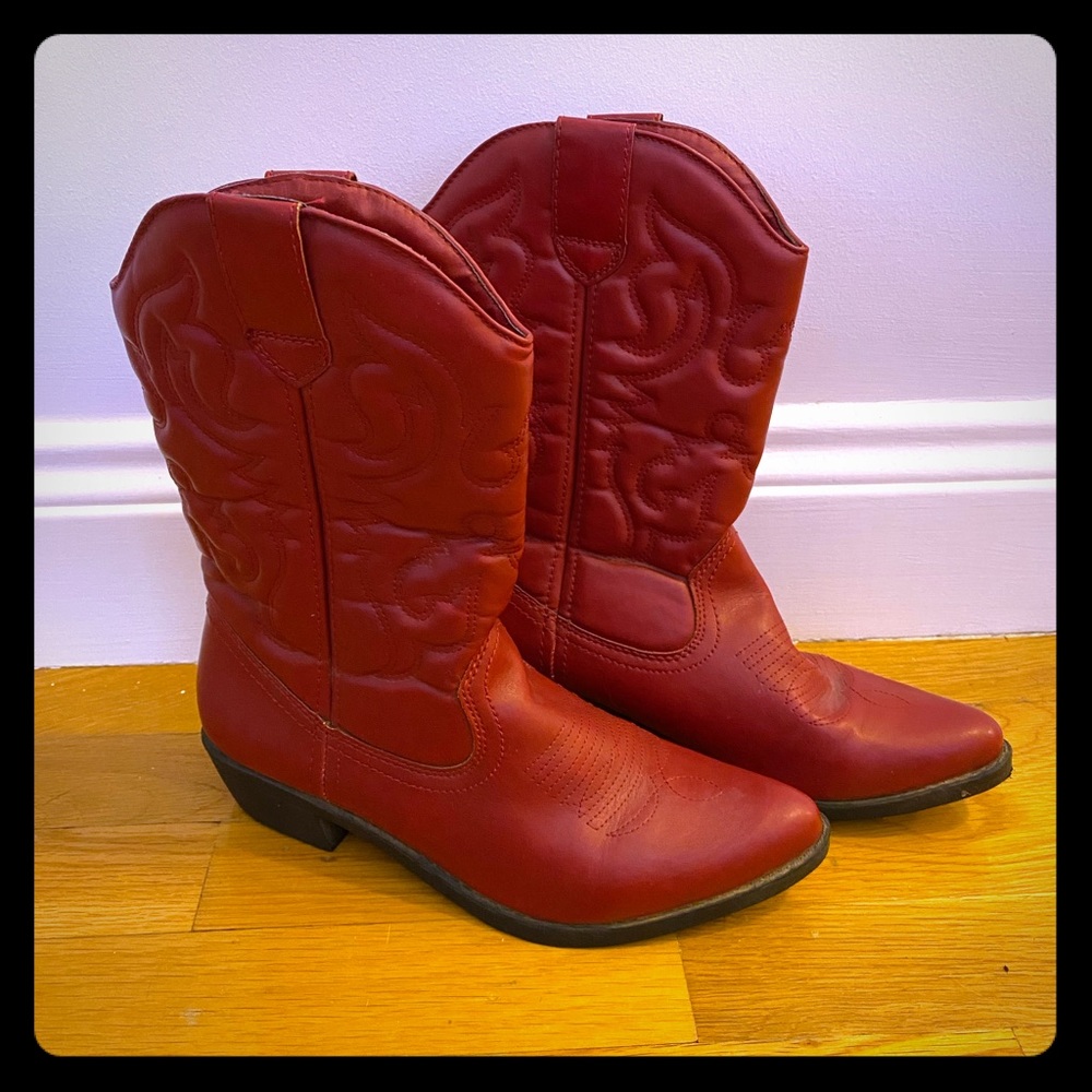 NWOT Dark Red Cowgirl Boots